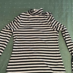 Unique Vintage striped turtleneck